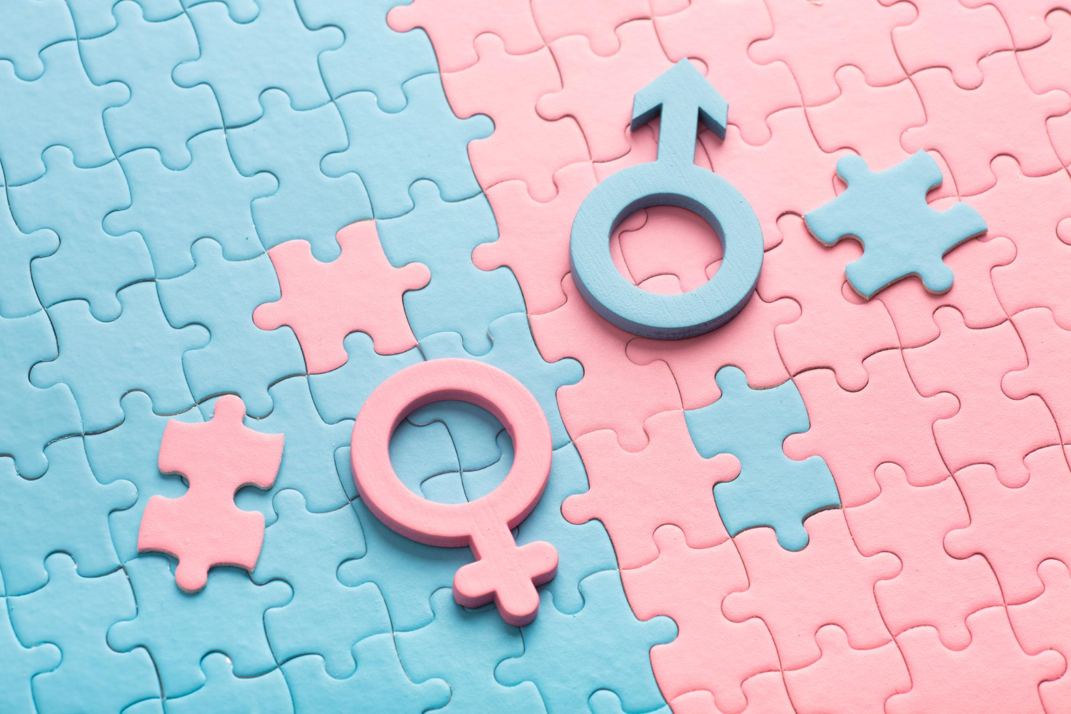 mentira-masculina-femenina-rompecabezas-concepto-sexo-pareja-familia